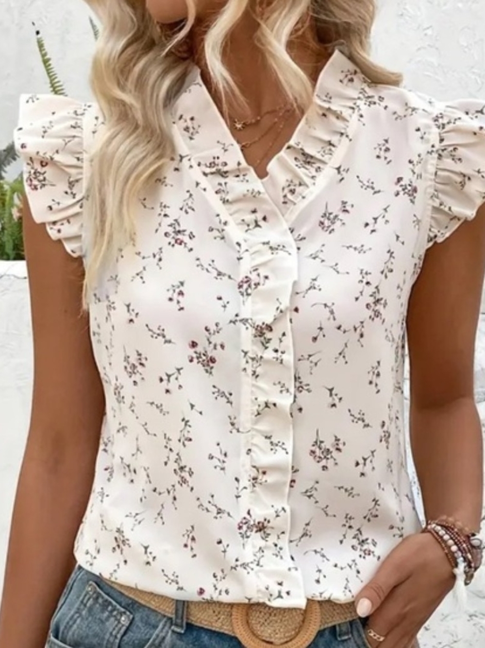Women's Cream Floral Ruffle Sleeve Button-Front Top